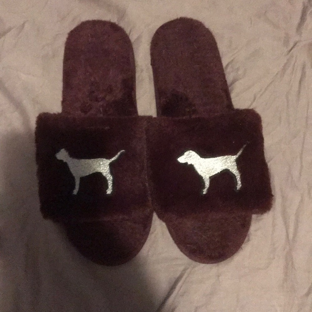 Victoria’s Secret pink slides